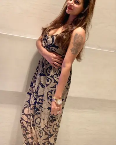 Jalukie Escort